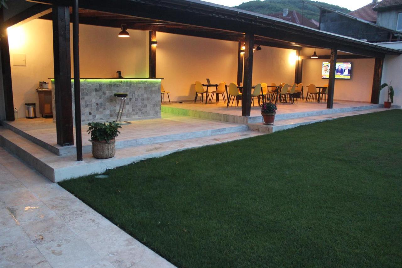 Pretty Garden Βίλα Orşova Εξωτερικό φωτογραφία