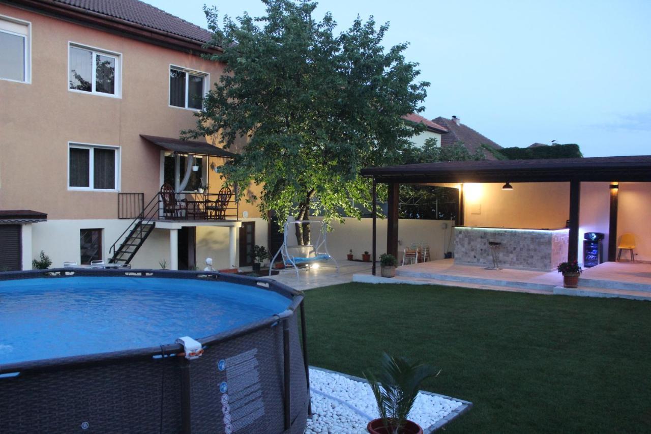 Pretty Garden Βίλα Orşova Εξωτερικό φωτογραφία